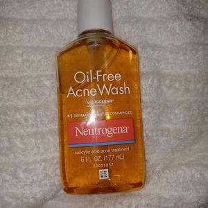 Neutrogena Oil-Free Acne Wash